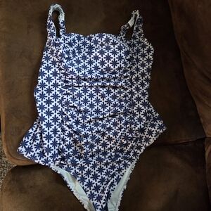 Cupshe Navy and White Floral One-Piece Swimsuit